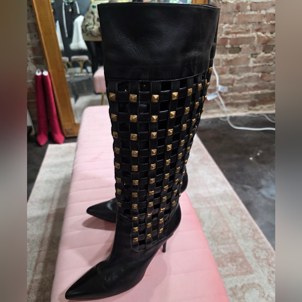 Oscar de la Renta Black and Gold Heeled Lattice Stud Boots